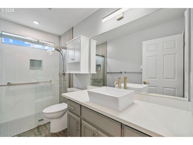 12262 Sw 114TH Ter, Portland, OR 97223