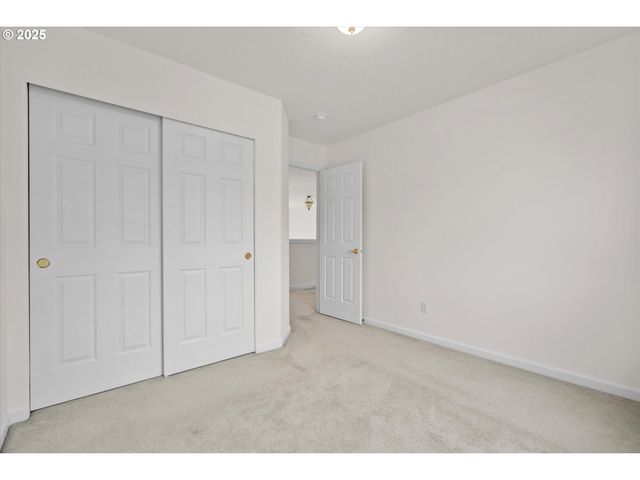 12262 Sw 114TH Ter, Portland, OR 97223