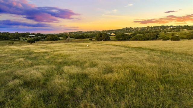 105 Majestic Hills DR, Blanco, TX 78606
