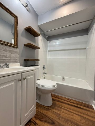 3 TOWER Court, Downers Grove, IL 60516