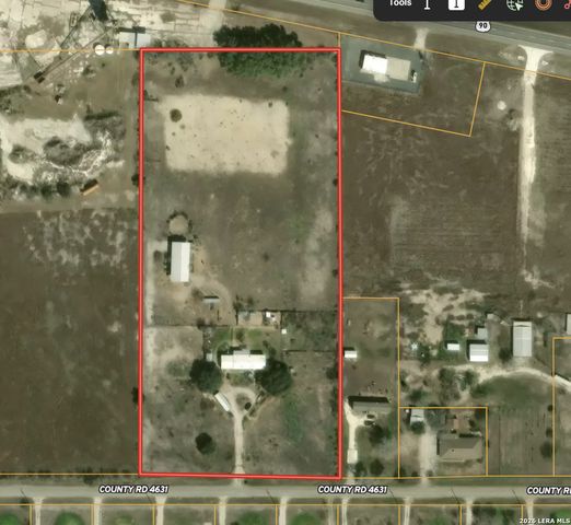 235 County Road 4631, Hondo, TX 78861