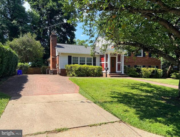 7529 CAYUGA AVE, Bethesda, MD 20817