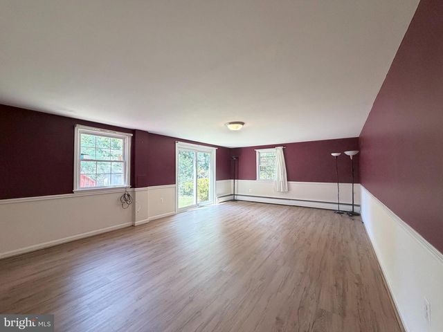 7529 CAYUGA AVE, Bethesda, MD 20817