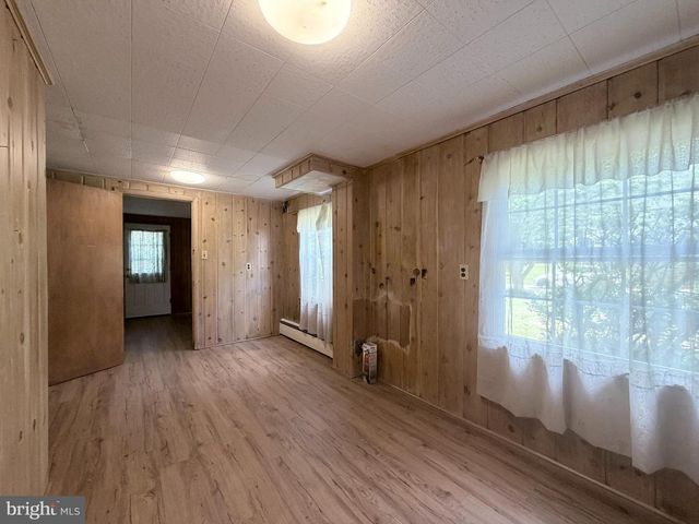 7529 CAYUGA AVE, Bethesda, MD 20817