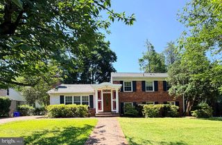 7529 CAYUGA AVE, Bethesda, MD 20817