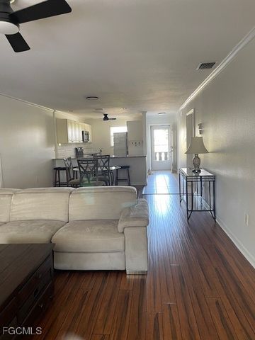 632 Victoria DR 201, Cape Coral, FL 33904