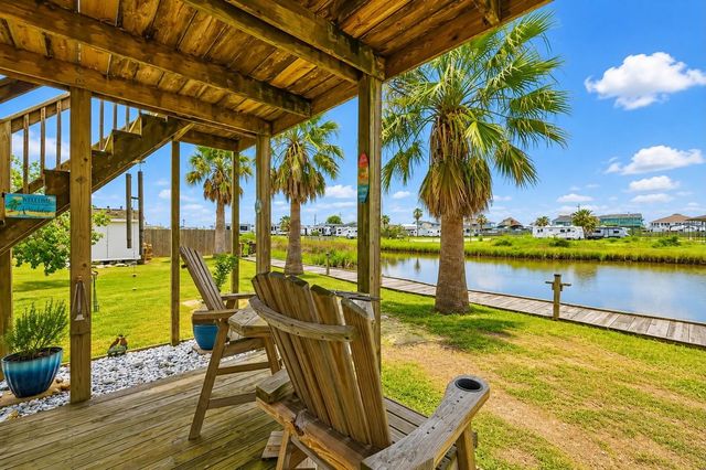 1273 Diamond Road, Crystal Beach, TX 77650