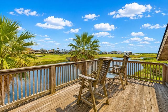 1273 Diamond Road, Crystal Beach, TX 77650