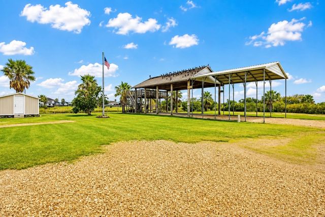 1273 Diamond Road, Crystal Beach, TX 77650