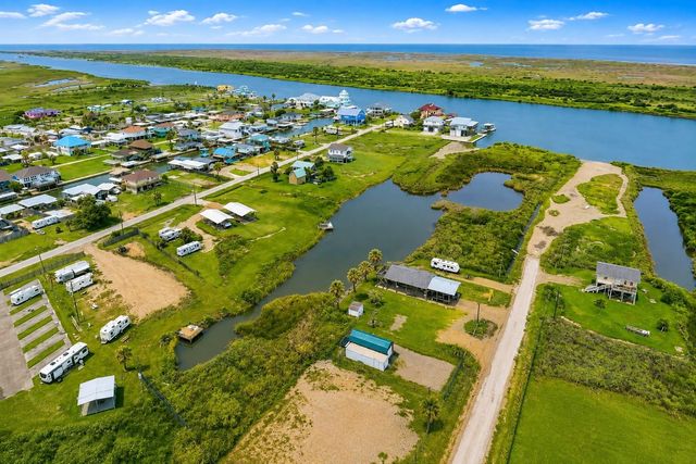 1273 Diamond Road, Crystal Beach, TX 77650