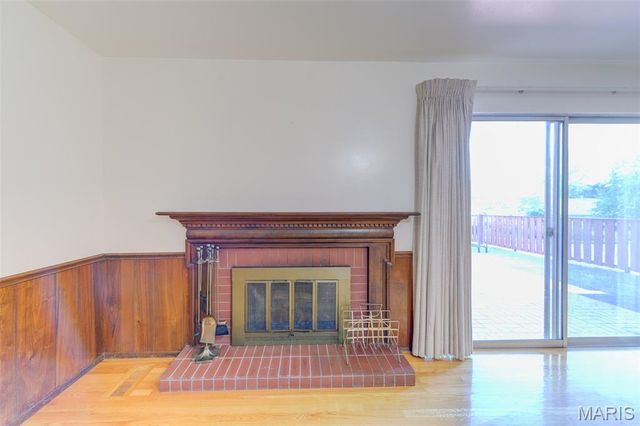 3975 Highwillow Drive, Florissant, MO 63033