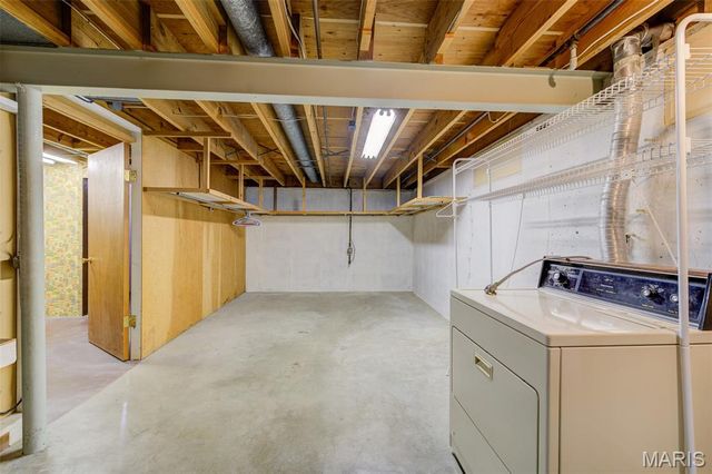 3975 Highwillow Drive, Florissant, MO 63033