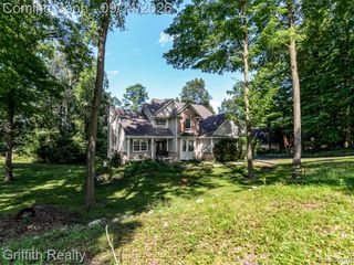 10183 Silver Lake Road, Brighton, MI 48116