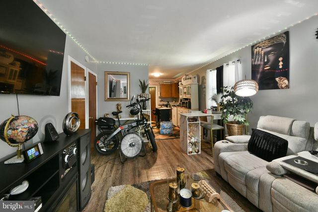 203 ROBBINS ST, Philadelphia, PA 19111