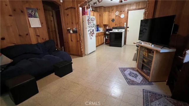 10537 Foothill Road, Loch Lomond, CA 95461