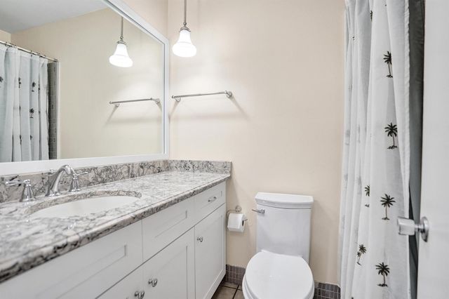 4501 S Ocean Boulevard B3, South Palm Beach, FL 33480