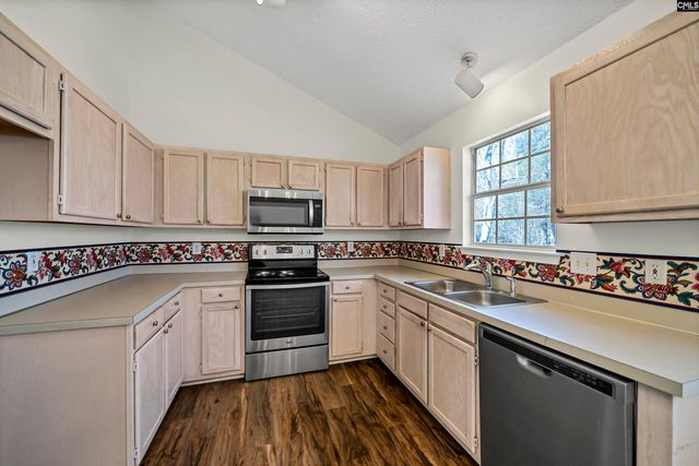 6 Gidding Ct, Irmo, SC 29063