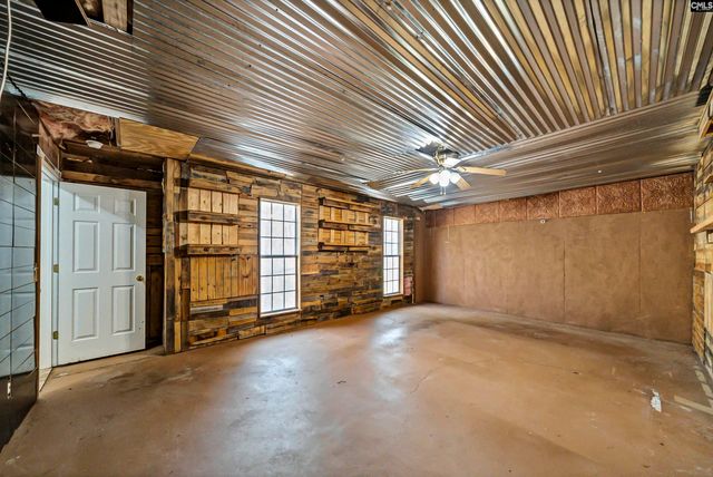 6 Gidding Ct, Irmo, SC 29063