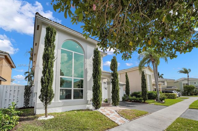 4221 NW 55th Dr, Coconut Creek, FL 33073