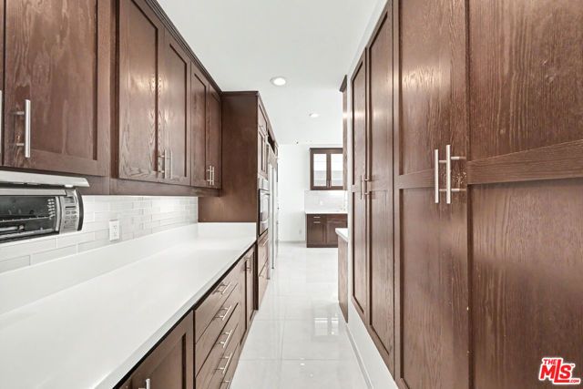 469 S Hamel Road, Los Angeles, CA 90048