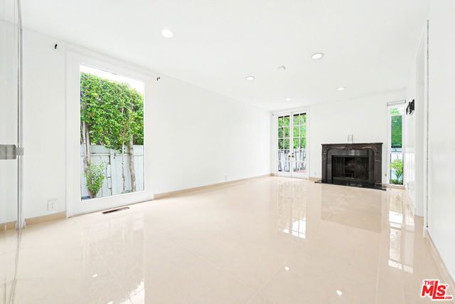 469 S Hamel Road, Los Angeles, CA 90048