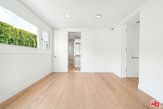 469 S Hamel Road, Los Angeles, CA 90048