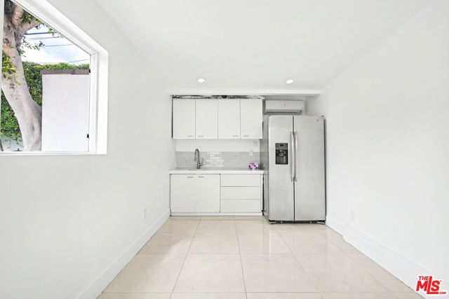 469 S Hamel Road, Los Angeles, CA 90048