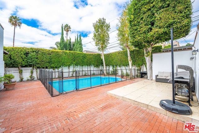 469 S Hamel Road, Los Angeles, CA 90048