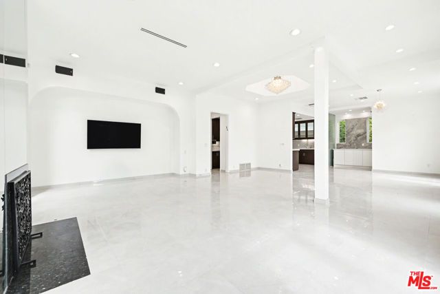 469 S Hamel Road, Los Angeles, CA 90048