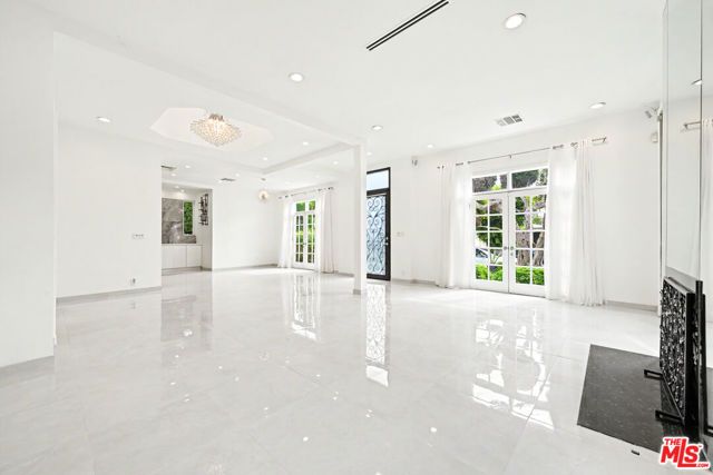 469 S Hamel Road, Los Angeles, CA 90048