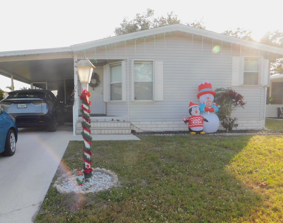 243 Old Key West Place, Fort Pierce, FL 34982