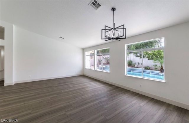 6435 Heatherton Avenue, Las Vegas, NV 89110