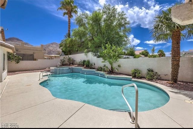 6435 Heatherton Avenue, Las Vegas, NV 89110