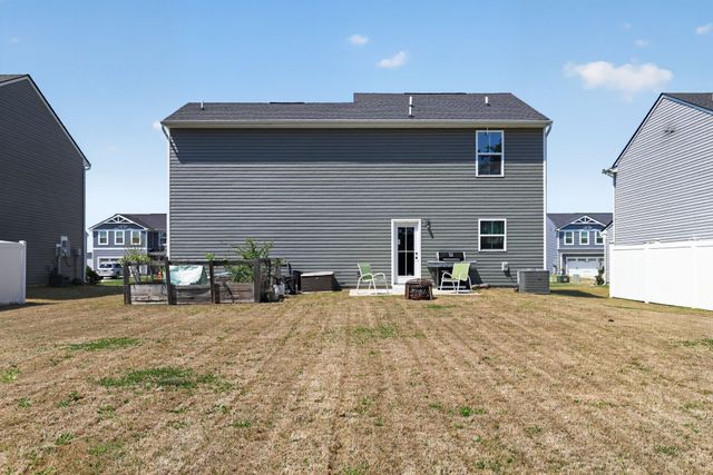 5409 Walnut Chase Dr, Christiana, TN 37037