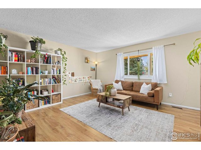 3402 Black Walnut Ct, Loveland, CO 80538