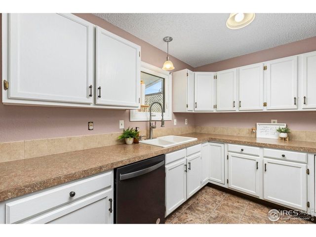 3402 Black Walnut Ct, Loveland, CO 80538