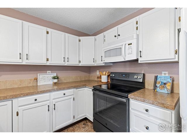 3402 Black Walnut Ct, Loveland, CO 80538