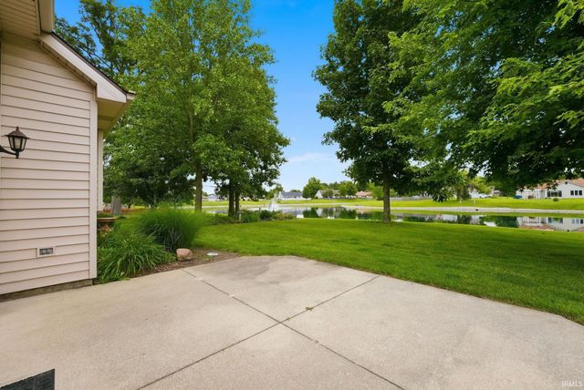 4160 Shoreline Boulevard, New Haven, IN 46774