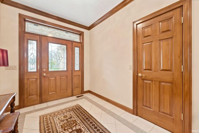 4160 Shoreline Boulevard, New Haven, IN 46774
