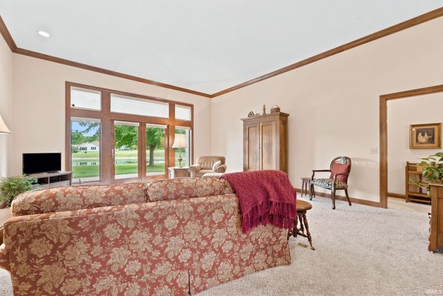 4160 Shoreline Boulevard, New Haven, IN 46774