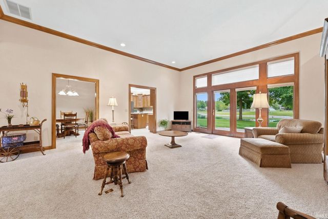 4160 Shoreline Boulevard, New Haven, IN 46774