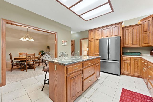 4160 Shoreline Boulevard, New Haven, IN 46774