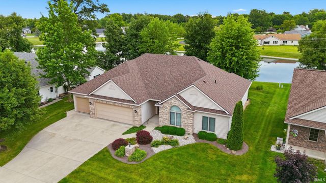 4160 Shoreline Boulevard, New Haven, IN 46774