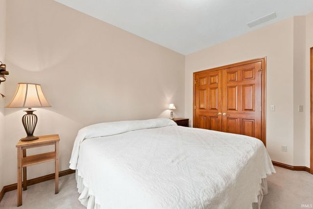4160 Shoreline Boulevard, New Haven, IN 46774