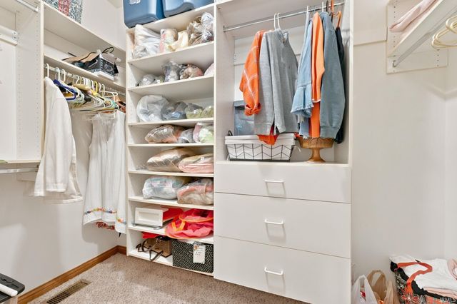4160 Shoreline Boulevard, New Haven, IN 46774