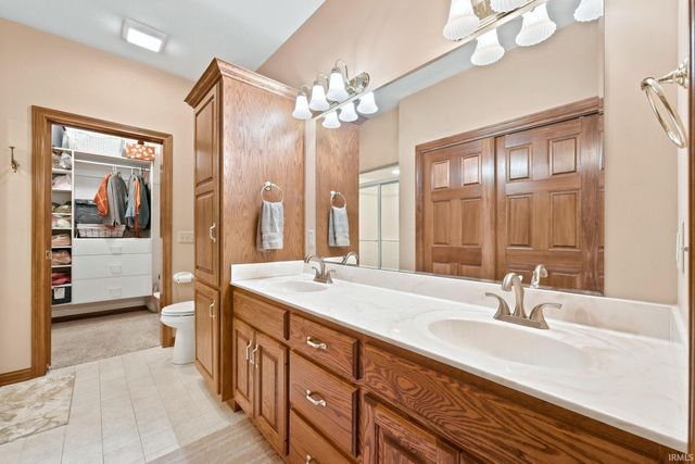 4160 Shoreline Boulevard, New Haven, IN 46774