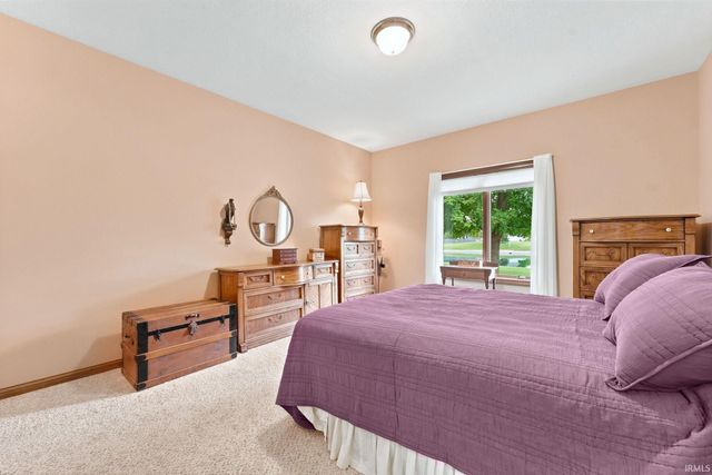 4160 Shoreline Boulevard, New Haven, IN 46774