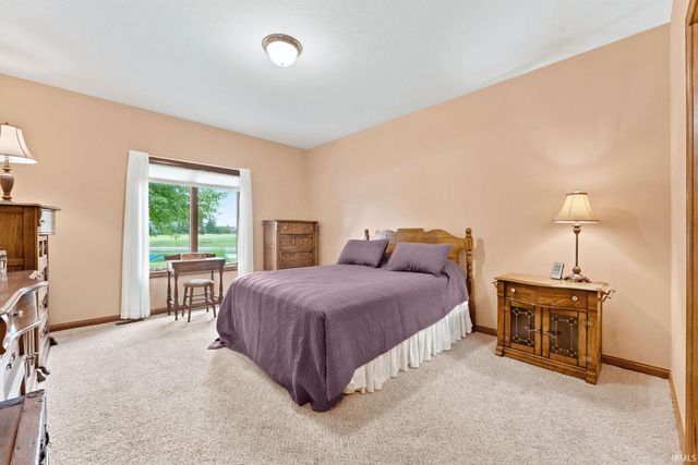 4160 Shoreline Boulevard, New Haven, IN 46774