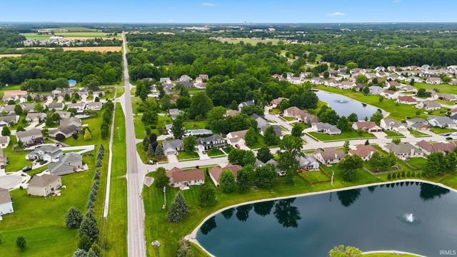 4160 Shoreline Boulevard, New Haven, IN 46774