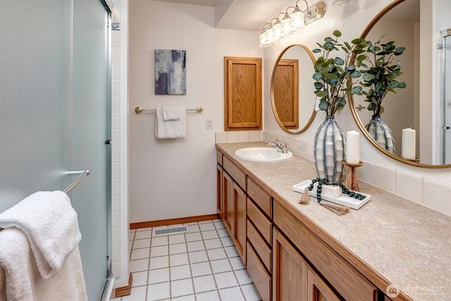 14802 SE 139th Court, Renton, WA 98059